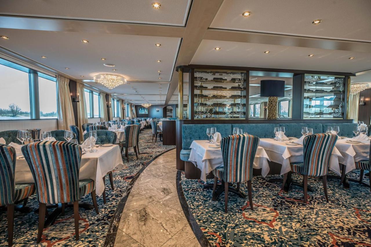 Viva Riverside 4 Koeln Exterior photo